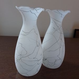 2 50s Mid Century Vintage Hazel Atlas white w/ black vase vases